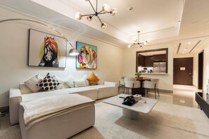 Tv, videospil, bøger, kontorer