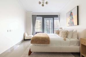 2 soveværelser, skrivebord, strygejern/strygebræt, weekendseng