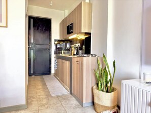 Private kitchen - The Indoor Forest - Cosy & Aesthetic 1 Bdr Getaway (Nairobi)