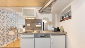 Coffee/tea maker, fridge, microwave, oven - RankenNest (Bad Ems)