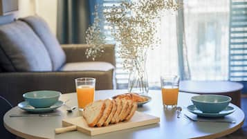 Comfort appartement, uitzicht op stad | Dineerruimte