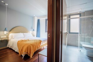 Comfort-Apartment, Stadtblick | 1 Schlafzimmer, Zimmersafe, Bügeleisen/Bügelbrett, kostenlose Babybetten
