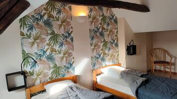 2 bedrooms, iron/ironing board, travel crib, WiFi