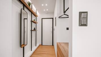 Studio Suite | Blackout drapes, iron/ironing board, free WiFi