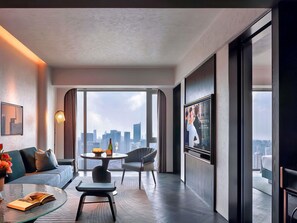 Club Suite, 1 King Bed - Sofitel Shanghai North Bund (Shanghai)
