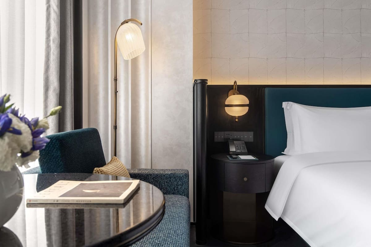 1 bedroom, in-room safe, desk, free WiFi