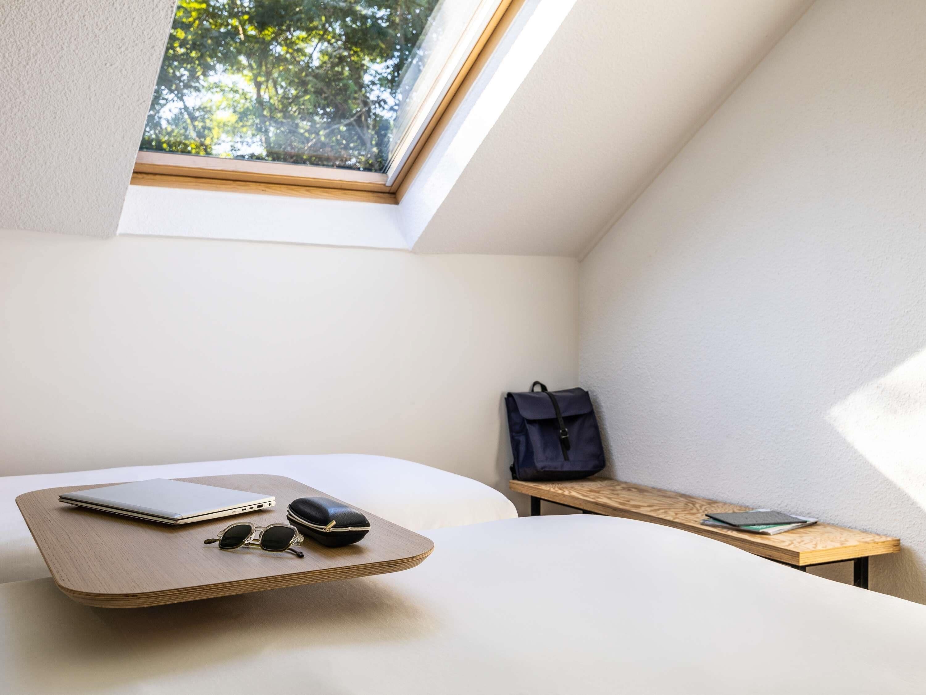 Soundproofing, bed sheets