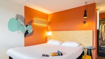 Chambre 1 Lit Double Supérieure | Soundproofing, bed sheets