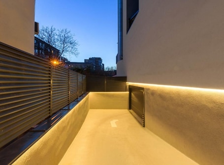 Estacionamiento: 35 por día