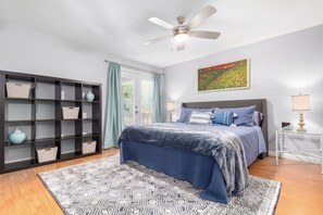 2 Schlafzimmer, Schreibtisch, Bügeleisen/Bügelbrett, WLAN