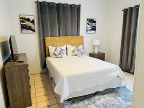 2 bedrooms, iron/ironing board, travel cot, free WiFi