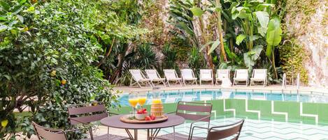 Piscine extérieure