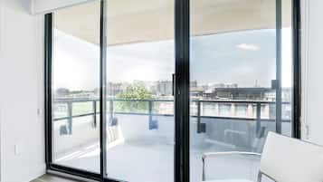 Superior Apartment | 2 bedrooms, iron/ironing board, free WiFi, bed sheets