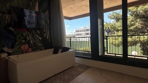 مغطس سبا داخلي