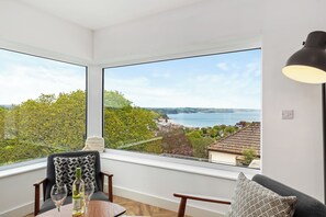 Interior - Pen Gar - Elevated Sea Views, EV Charger (Saundersfoot)