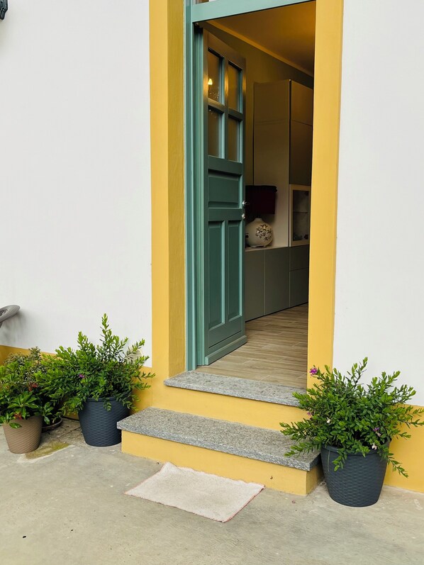 Exterior detail - Casa Indipendente a Pochi Passi Dalla Stazione, (Casale Monferrato)