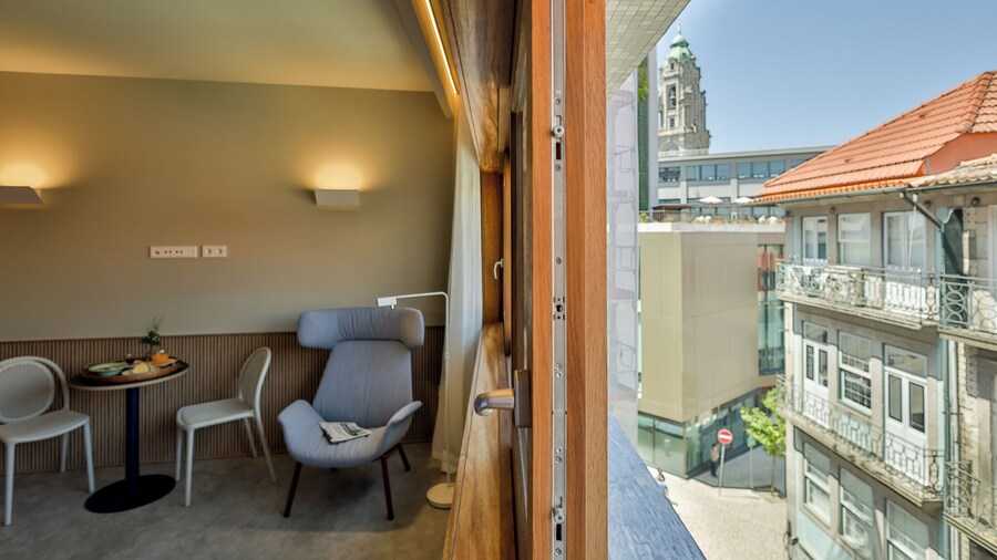 Aspasios Bonjardim Apartments