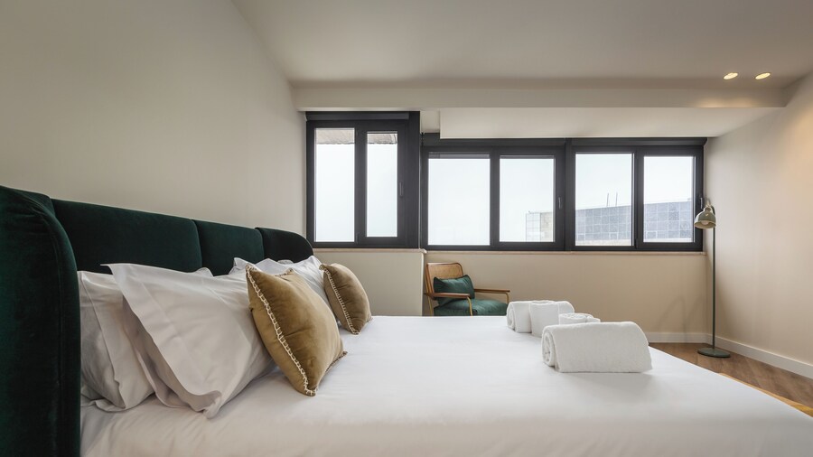 Aspasios Bonjardim Apartments