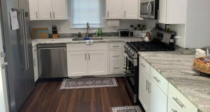New home w/ EV charging, close to beaches and DE Turf