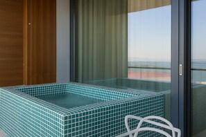 Sistema de insonorización, wifi gratis, ropa de cama