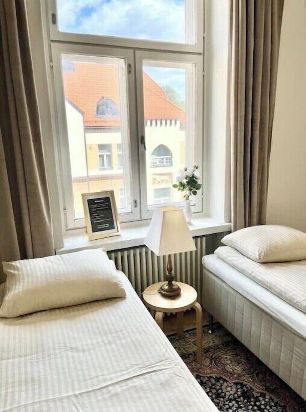 1 bedroom, WiFi, bed sheets