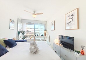 Tabla de planchar con plancha 