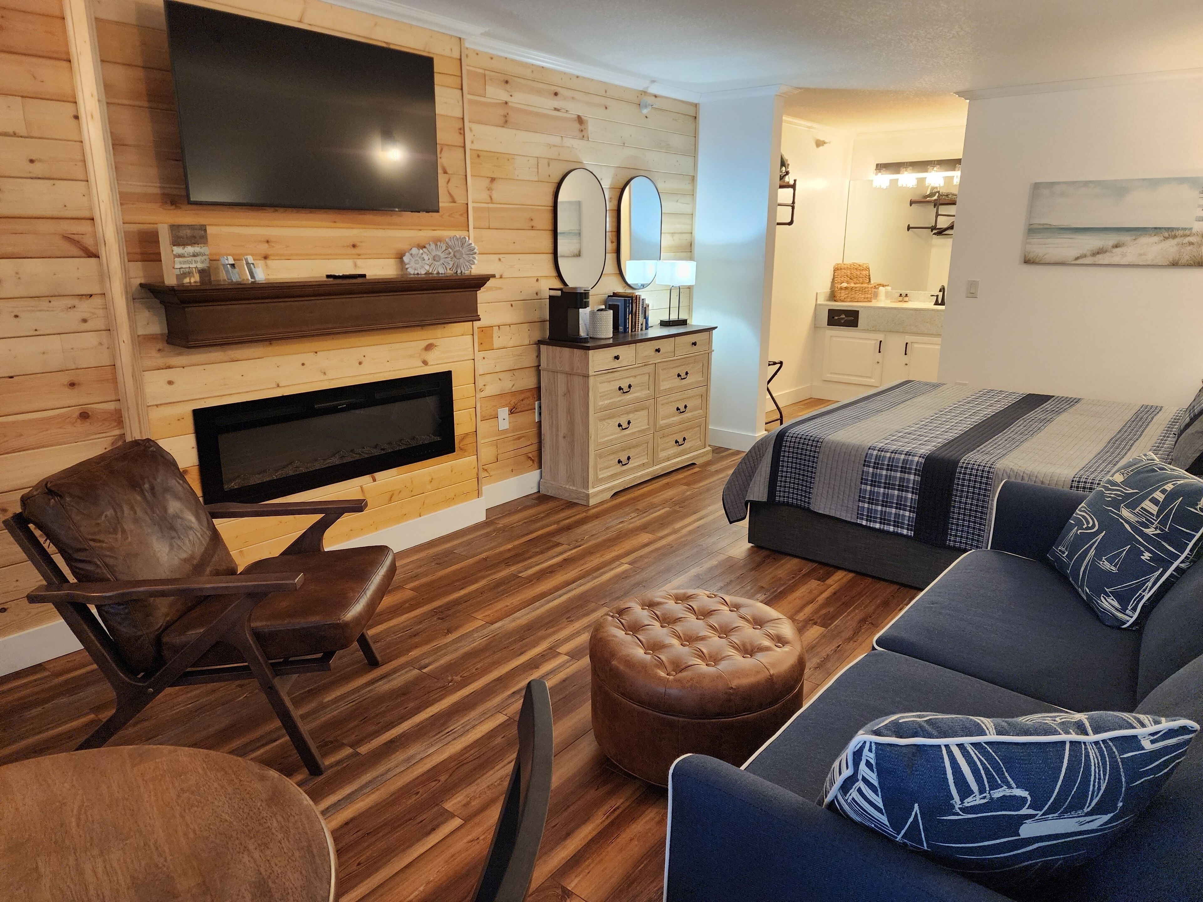 1 chambre, coffres-forts dans les chambres, fer et planche à repasser