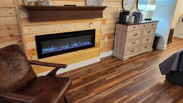 TV connectée, cheminée