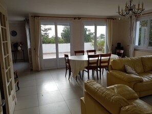 TV, fireplace, DVD player, foosball