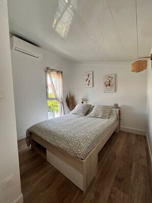 2 bedrooms, desk, free WiFi