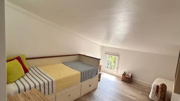 2 bedrooms, desk, free WiFi