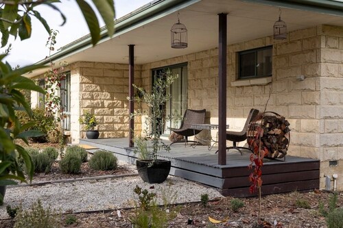 LOLA COTTAGE - MI CASA TU CASA