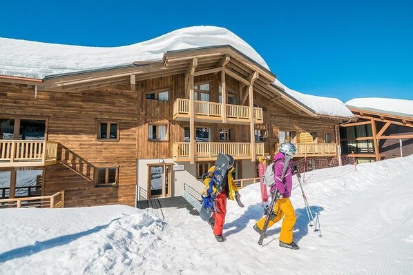 Exterior - Wifi, ski-in/ski-out & foot of the slopes, 4th floor, view ski slopes, swimming pool, sauna, hammam (La Rosière Montvalezan)