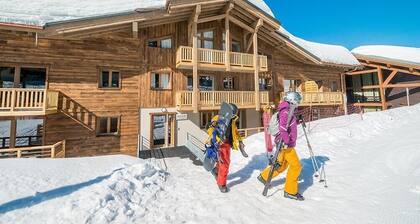 Wifi, 50m from resort center, 4th floor, view ski slopes, fitness, swimming pool, sauna, hammam