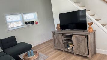 TV connectée, cheminée