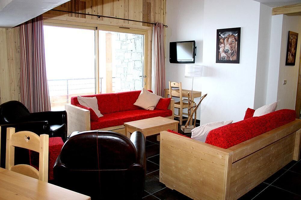 Wifi, Ski-in/ski-out & Foot Of The Slopes, 4th Floor, Balcony, Tv, Ski Locker, 92m², Tignes - Tignes