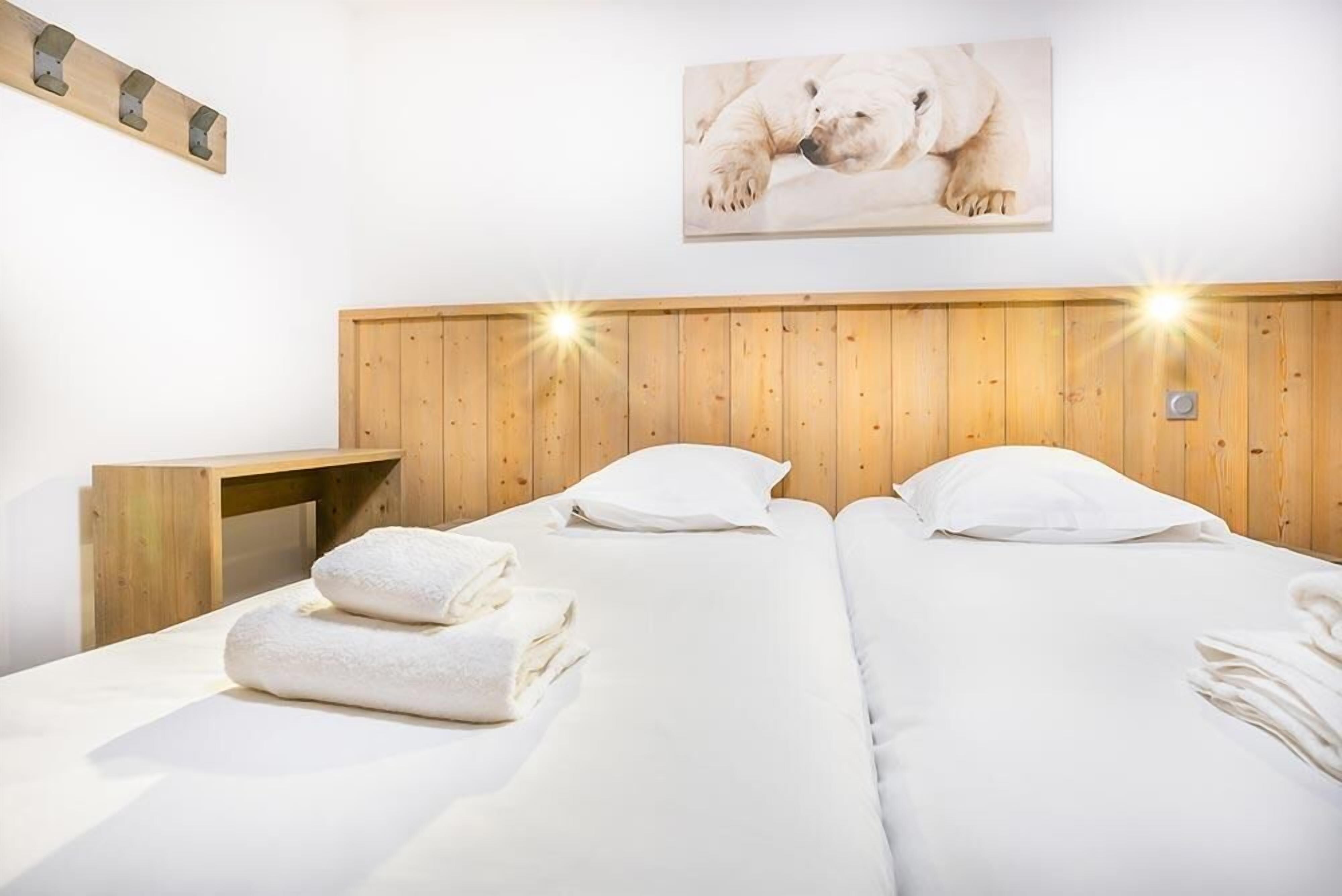 8 chambres, Wi-Fi, draps fournis