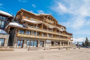 Exterior - Wifi, 50m from resort center, 4th floor, view mountain, fitness, swimming pool, sauna, hammam (La Rosière Montvalezan)