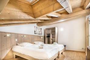 8 camere, Wi-Fi, lenzuola