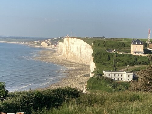 " LE 16 BAIE DE SOMME, STUDIO D HOTE"
TERRASSE ET JARDIN 