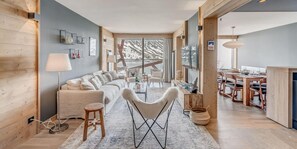 Living area - 200m from ski slopes, 4th floor, view lake, balcony, tv, ski locker, 123m², Tignes (Tignes)