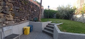 Property grounds - 2 Bedroom Private vacation home in Catania (Catania)