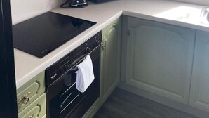 Private kitchen - Cosy apartment with sea view (Tyne and Wear)