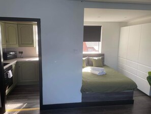 Bügeleisen/Bügelbrett, kostenloses WLAN, Bettwäsche