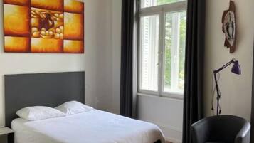 Fer et planche Ă repasser, Wi-Fi gratuit