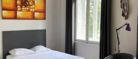 Fer et planche à repasser, Wi-Fi gratuit