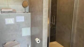 Savon, papier toilette