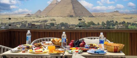 Her gün ücretsiz kontinental kahvaltı