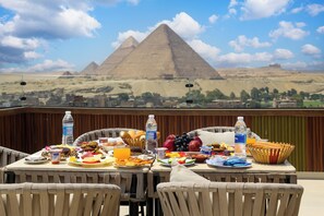 Desayuno continental incluido todos los días 
