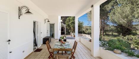 Villa | Terrace/patio